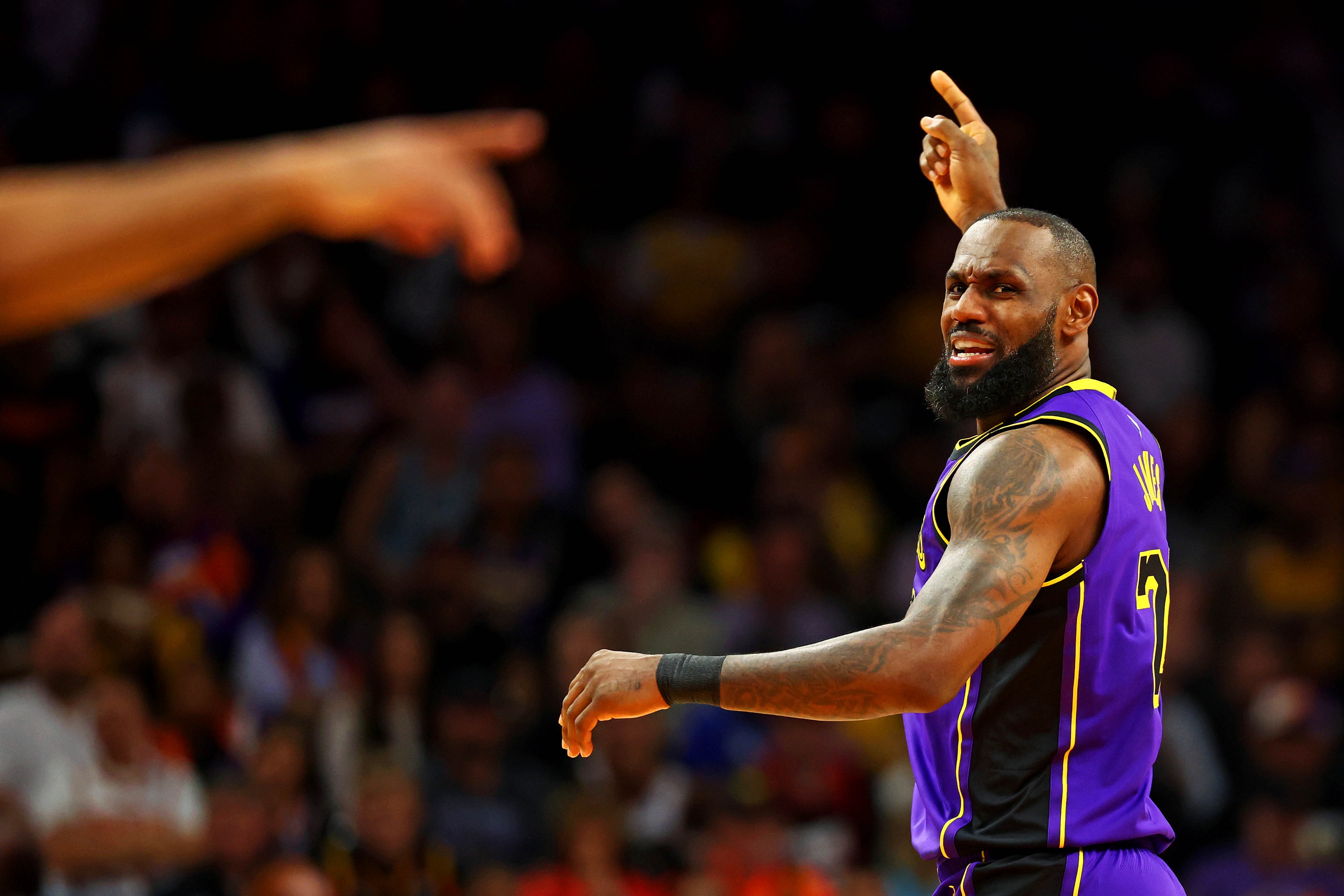 詹姆斯连续五场比赛得分超过关键助攻，DWG挑战极限！的简单介绍九游体育游戏 最新版