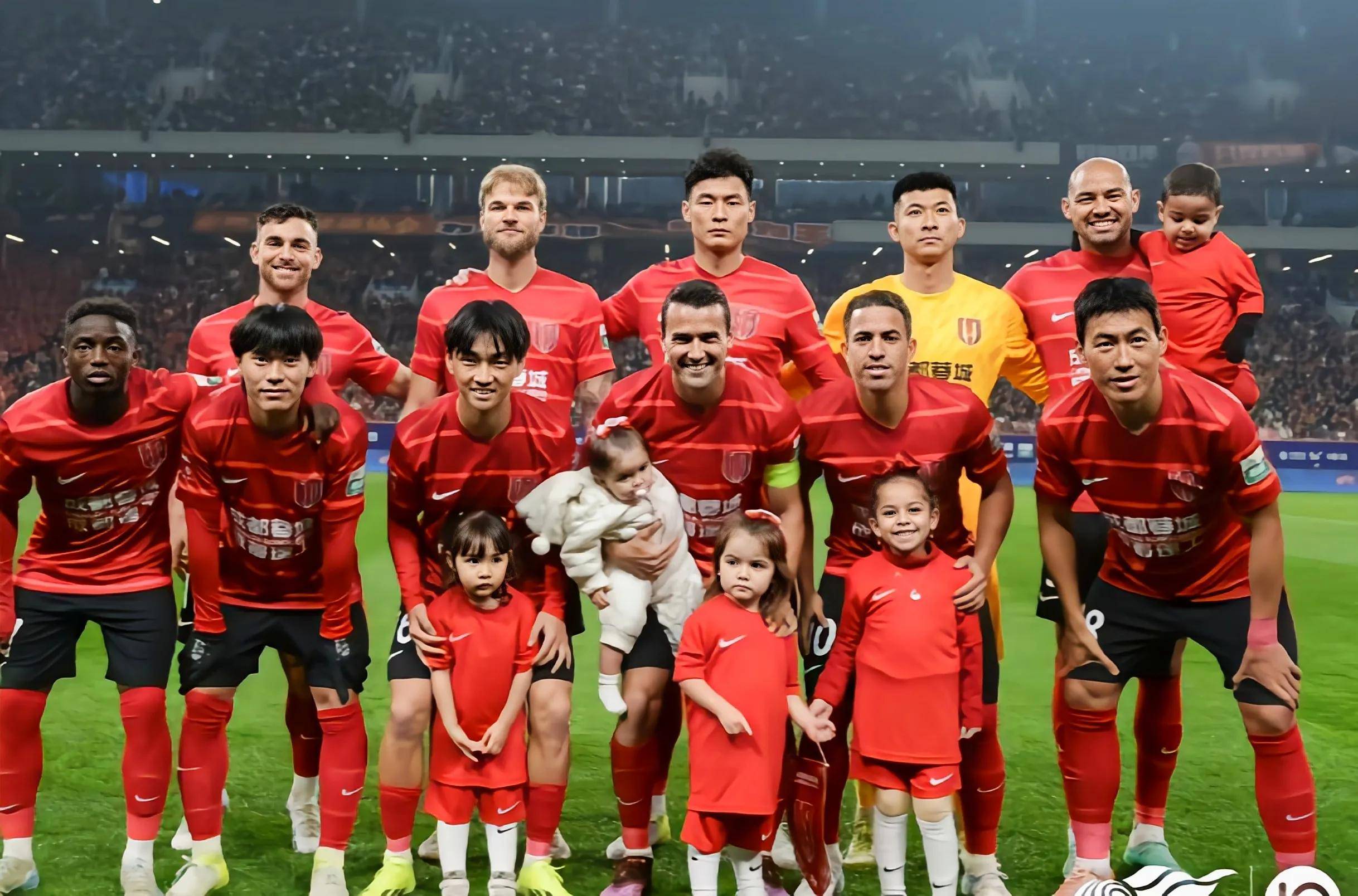 包含今夜体能课后，成都蓉城队长鼓劲备战NBA总决赛，目标明确，轮换策略成焦点的词条